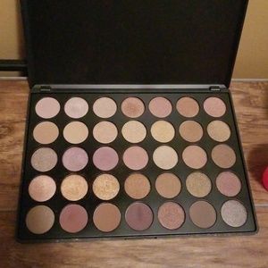 Morphe eye shadow pallet